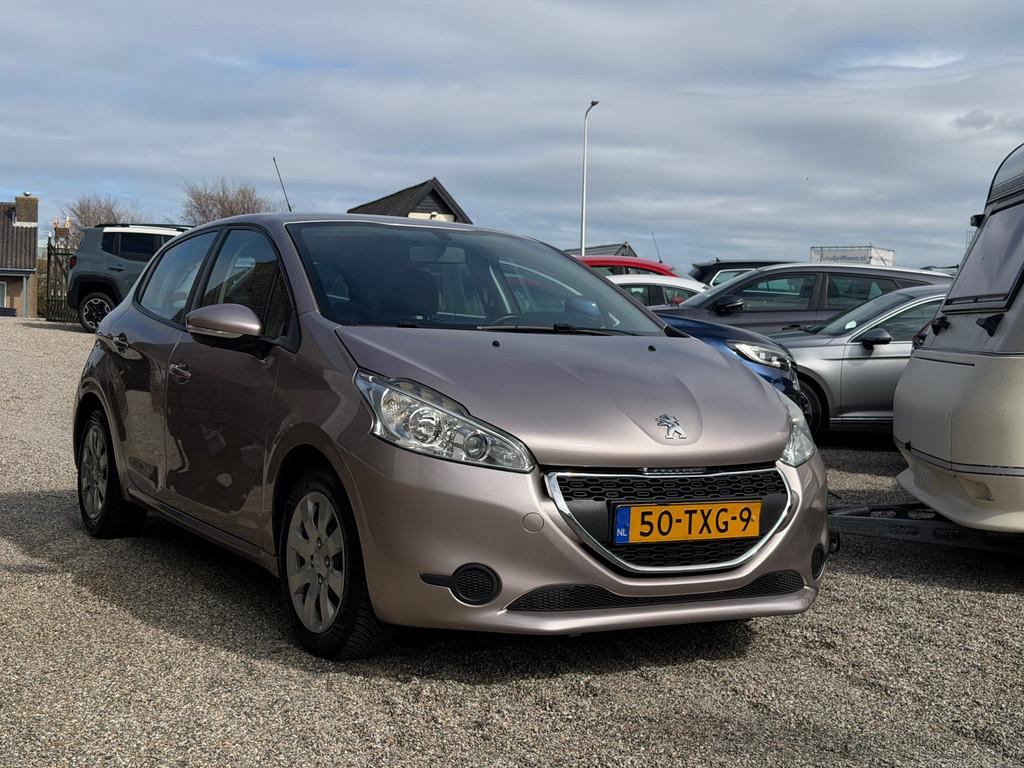 Peugeot 208 1.4 VTi Active Airco Cruise Navi Nieuwe Apk Nett, Euro 5, Origineel Nederlands, Bedrijf, Handgeschakeld