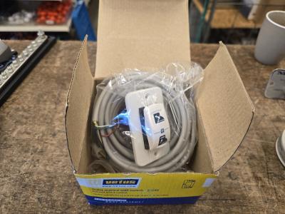 Vetus TMWBS toilet schakelaar, Watersport en Boten, Bootonderdelen, Gebruikt