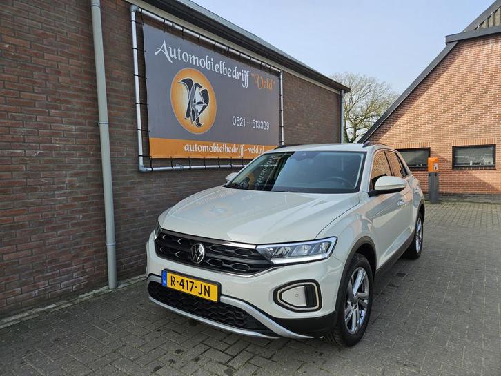 Volkswagen T-Roc 1.0 TSI Life 75 Edition (bj 2022), Auto's, Volkswagen, Particulier, Te koop, T-Roc, ABS, Achteruitrijcamera, Adaptive Cruise Control
