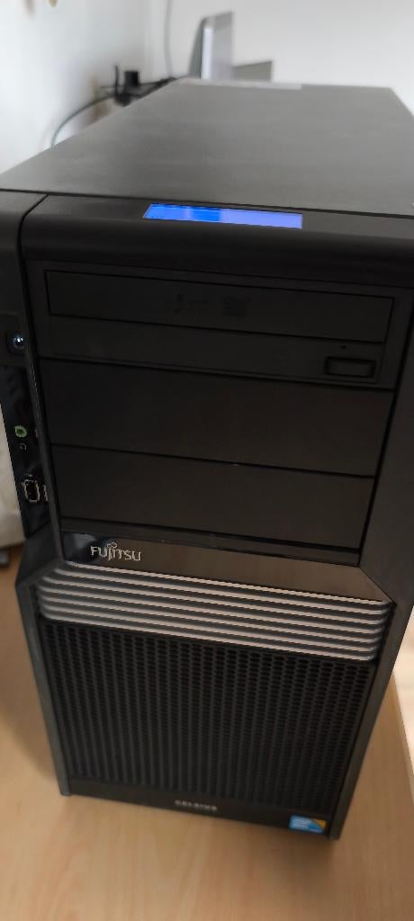 Fujitsu R570, Computers en Software, Pc- en Netwerkkabels, Gebruikt, Ophalen of Verzenden