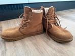 Uggs laarzen bruin met veters unisex maat 45, Ophalen, Gedragen, Bruin, Lage of Enkellaarzen