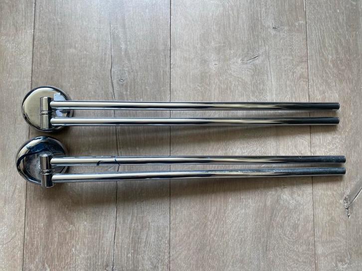 2 handdoekrekjes, Huis en Inrichting, Badkamer | Badtextiel en Accessoires, Zo goed als nieuw, Ophalen