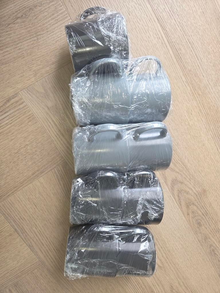 Set van 9 zwart en grijze mokken, Overige typen, Ophalen of Verzenden, Zo goed als nieuw, Steen/keramiek