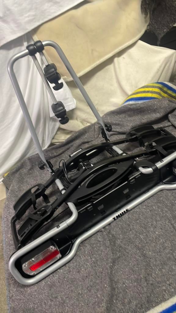 Fietsen drager nieuw !, Ophalen, Zo goed als nieuw, Trekhaakdrager