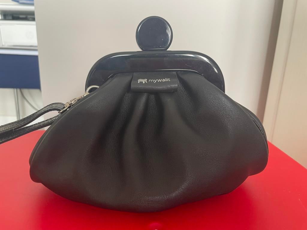 MyWalit zwart tasje, Zwart, Minder dan 40 cm, Minder dan 35 cm, Zo goed als nieuw