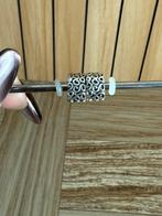 2 Pandora clip klem met krullen bedel, Ophalen of Verzenden, Zo goed als nieuw, Zilver, Pandora