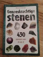 Geneeskrachtige Stenen - Michael Gienger (430 stenen), Boeken, Ophalen of Verzenden, Michael Gienger