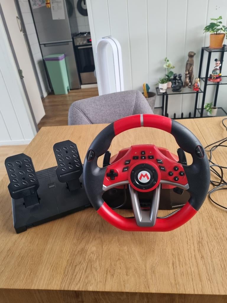Mario Kart Stuur met Pedalen voor Nintendo switch, Spelcomputers en Games, Spelcomputers | Nintendo Consoles | Accessoires, Ophalen