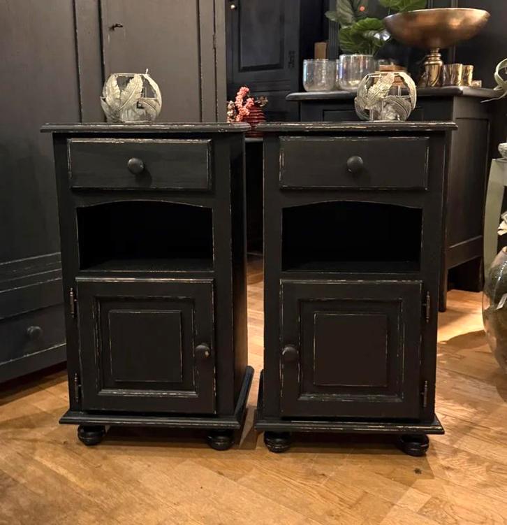 Set vintage nachtkastjes twee kleine kastjes 2 x kastje VdlM, Huis en Inrichting, Kasten | Ladekasten, Zo goed als nieuw, Minder dan 100 cm