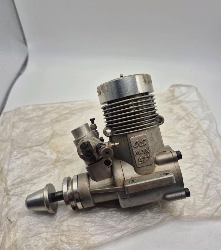 Vintage OS max SF 61 brandstof motor voor rc + doos, Hobby en Vrije tijd, Modelbouw | Radiografisch | Vliegtuigen, Ophalen of Verzenden