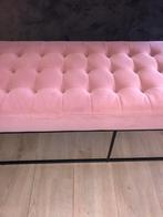 Roze velvet bankje met zwarte stalen poten, Ophalen, Gebruikt, Luxe, 50 tot 75 cm