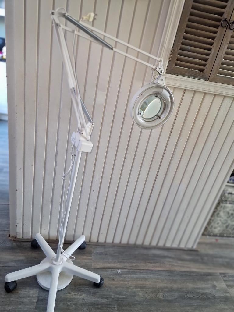 Loep lamp, Ophalen, Gebruikt, Loeplamp