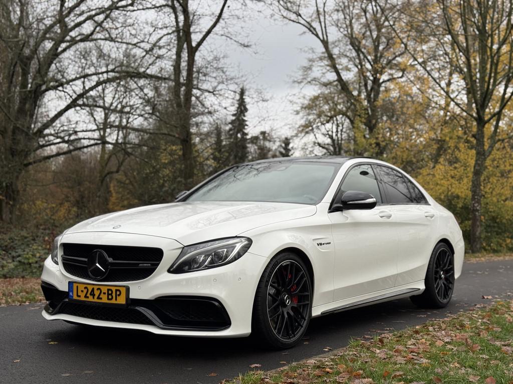 Mercedes-Benz C-Klasse AMG 63 S Akrapovic (bj 2015), Automaat, Achterwielaandrijving, Gebruikt, Wit