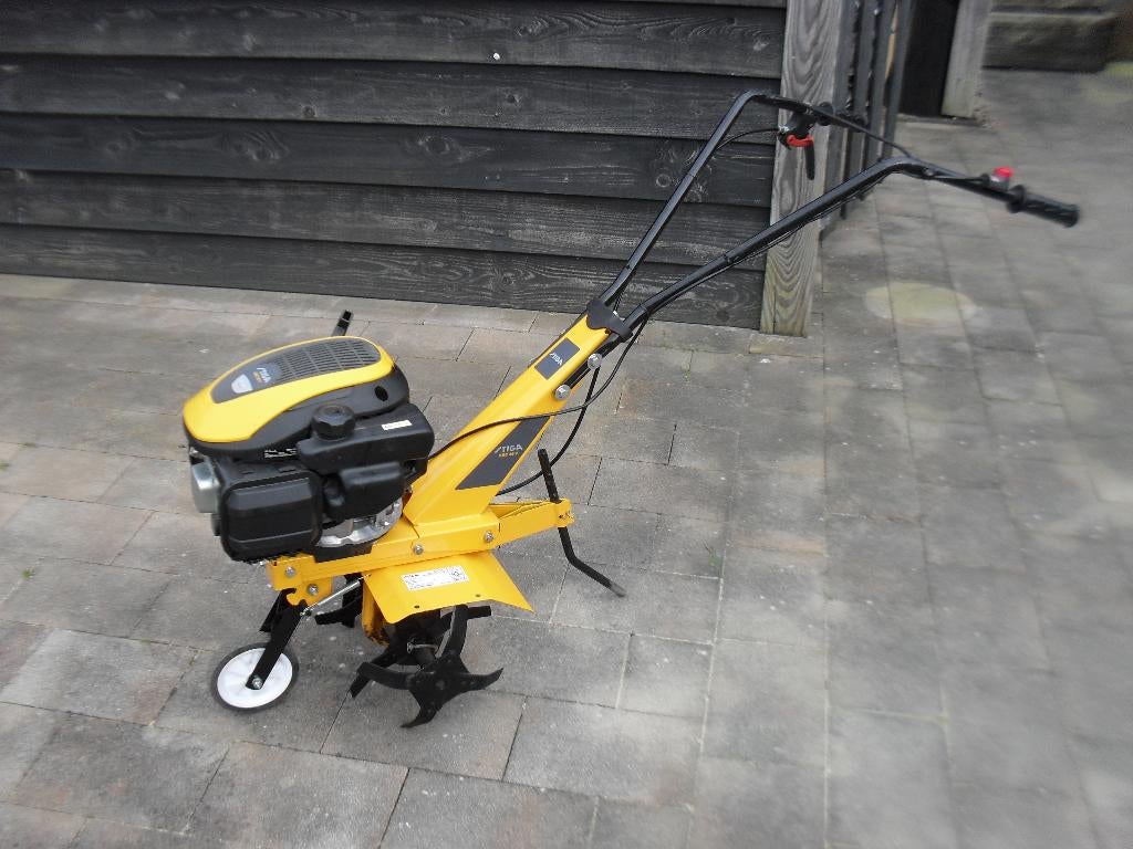 Te koop tuinfrees stiga src 36 v DEFECT freest niet meer, Doe-het-zelf en Verbouw, Gereedschap | Freesmachines, Ophalen, Zo goed als nieuw