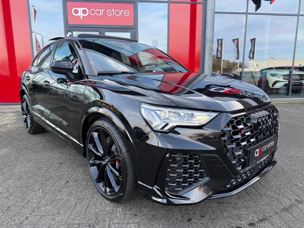 Audi RSQ3 Sportback TFSI Panorama / Led / Lane assist, Automaat, Gebruikt, 1675 kg, Zwart