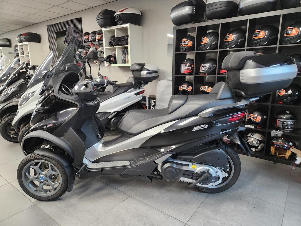 Piaggio MP3 500 ABS ASR VOL OPTIES RIJKLAAR GARANTIE, Bedrijf, Overig, Mauritslaan, 110
6161HZ  GELEEN, NL, Info@motorstorelimburg.nl