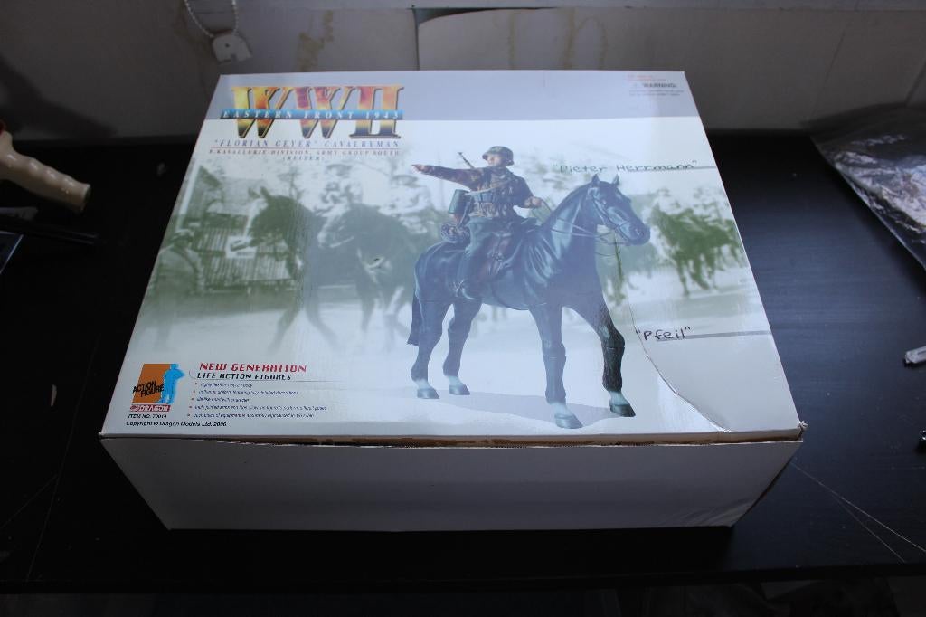 Dragon -Custom -Model 1: 6 schaal, Verzamelen, Ophalen of Verzenden, Overige soorten, Overige gebieden, Miniatuur of Beeldje