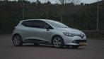 Renault Clio 0.9 TCE 66KW 5-DRS Grijs ( 2014 ), Auto's, Renault, Voorwielaandrijving, 898 cc, 40 €/maand, Zwart
