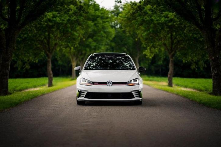 Autocenter R S