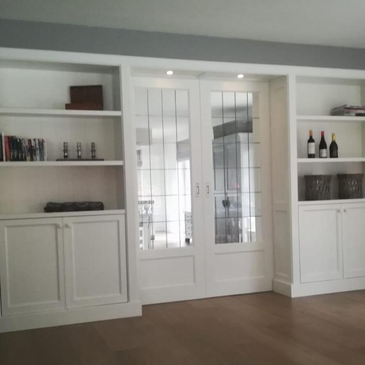 Regterschot Ensuite Kasten