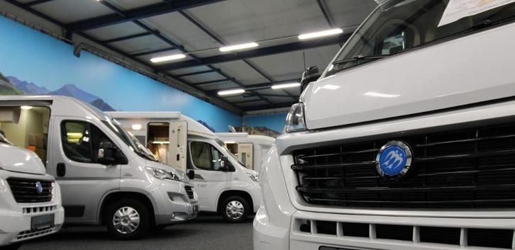 Liefhebber van Autos en Campers