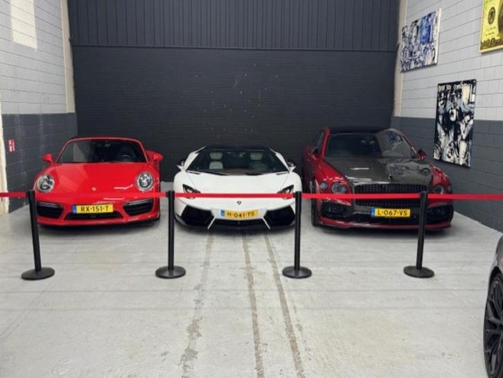 Carstore Huizen