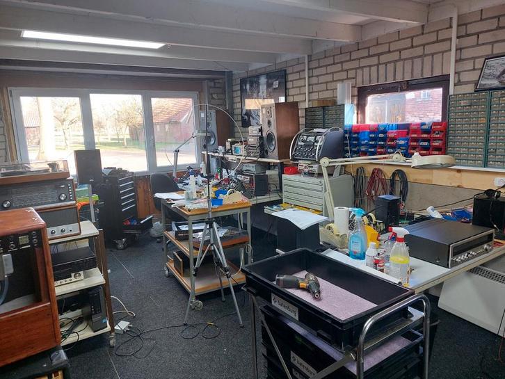 Flowers Repair Shop